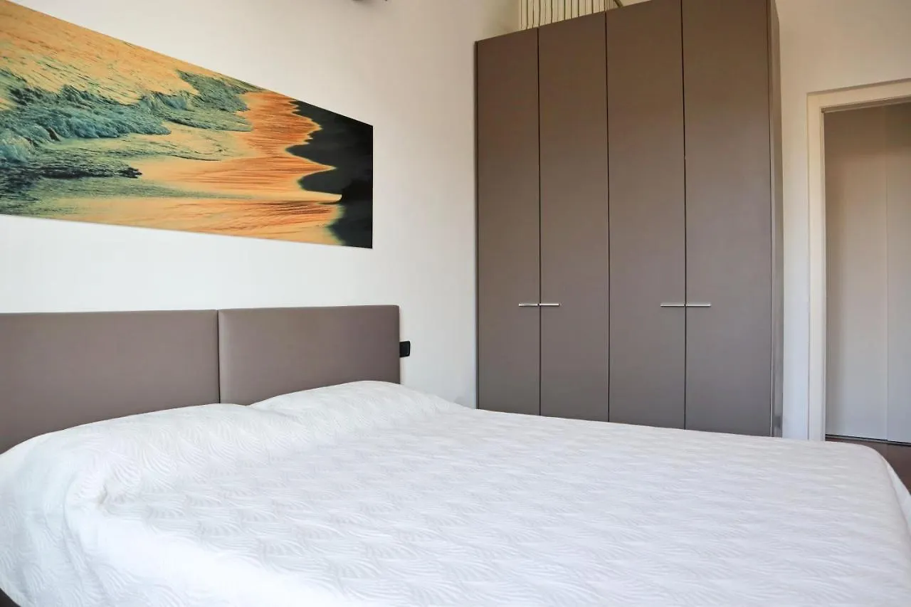 Appartamento Cittastudi Elegant Bright House Milano Italia